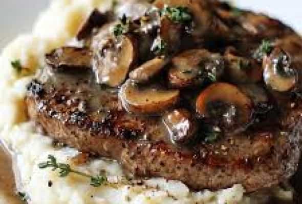 STEAK MEDALION - (Can əti , kərə yağı, kartof ,...