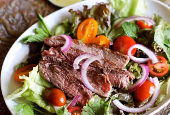 GRILLED STEAK - (Rukola,çeri pomidor,can əti,küncüt...