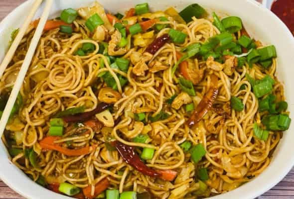 Noddle 400 qr - (Toyuq filesi, noddle, qırmızı...