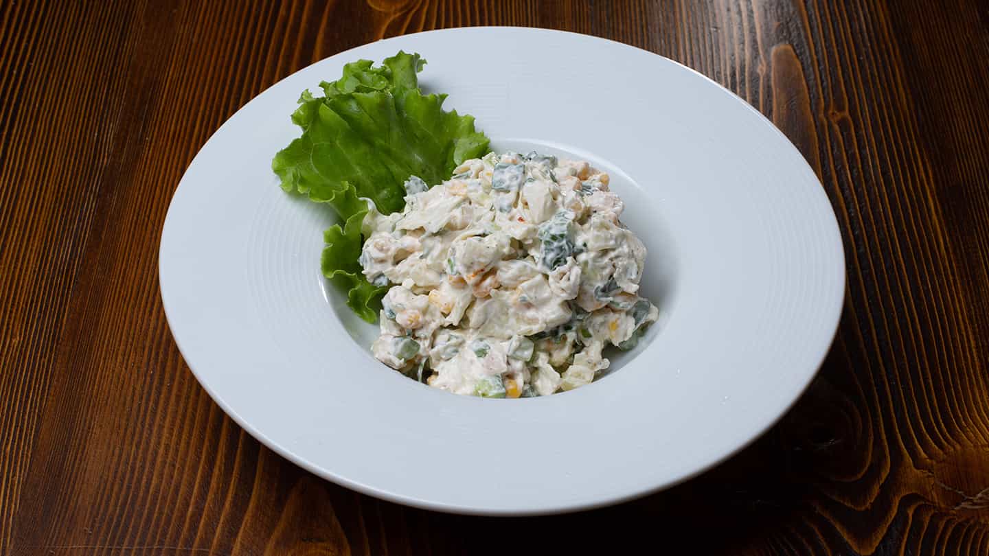 Toyuq salatı - 