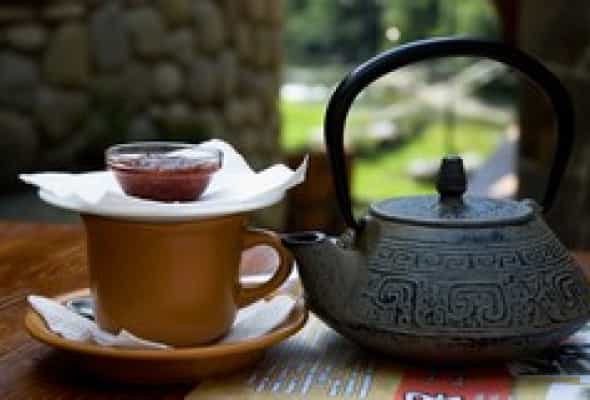 Fincan çay+ mürəbbə. - 