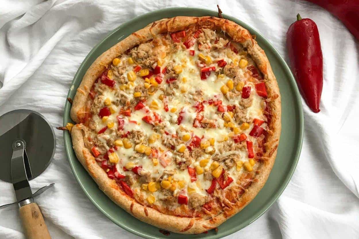 Pizza Ton Balıqlı - Ton balığı, qırmızı soğan,...