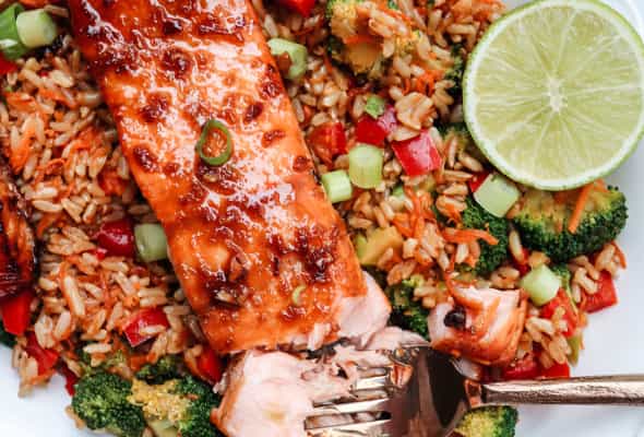 wok rice salmon - (Qızıl balıq, yapon düyü ,...