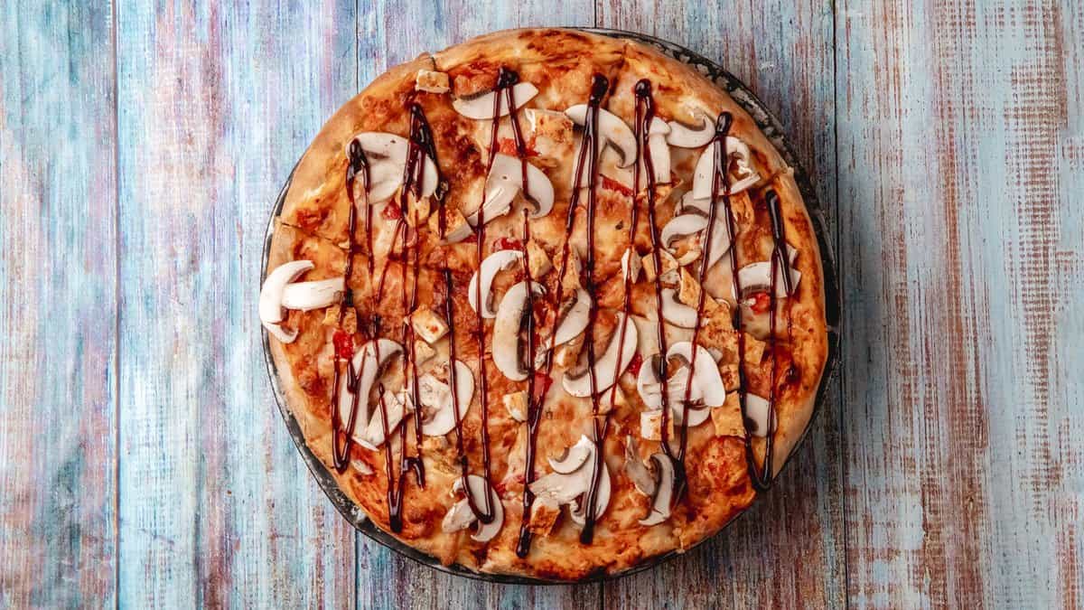 Pizza Milano - (Toyuqlu, göbələkli)