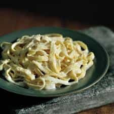 Fettuccini Alfredo - Fettuccini Alfredo