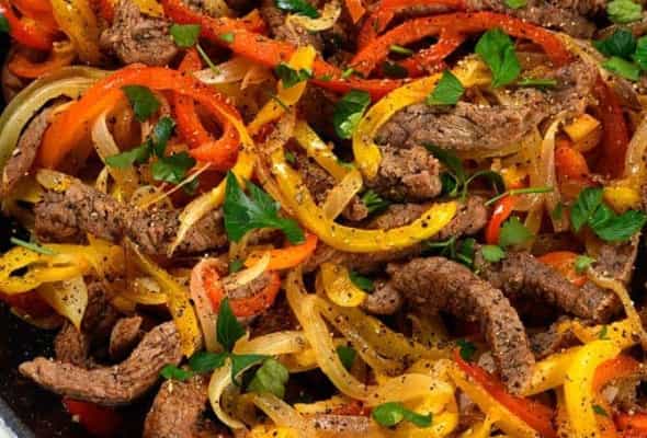 BEEF FAJİTAS - (Can əti, rengli biber , soğan ,...