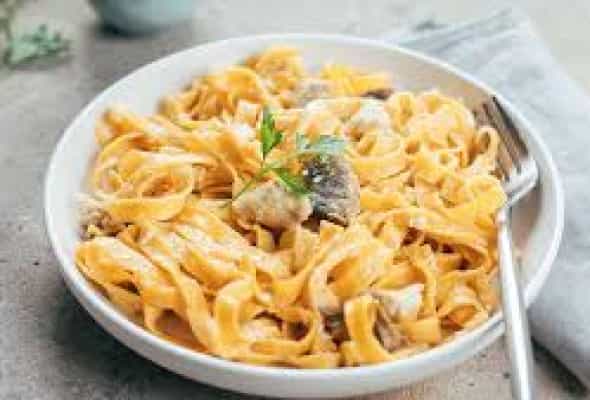Fettucini pollo e fungi 300qr - Toyuq filesi, fettuçino əriştəsi,...