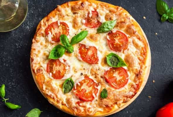 PİZZA MARQARİTA - (mozerella,pomidor,xususi...