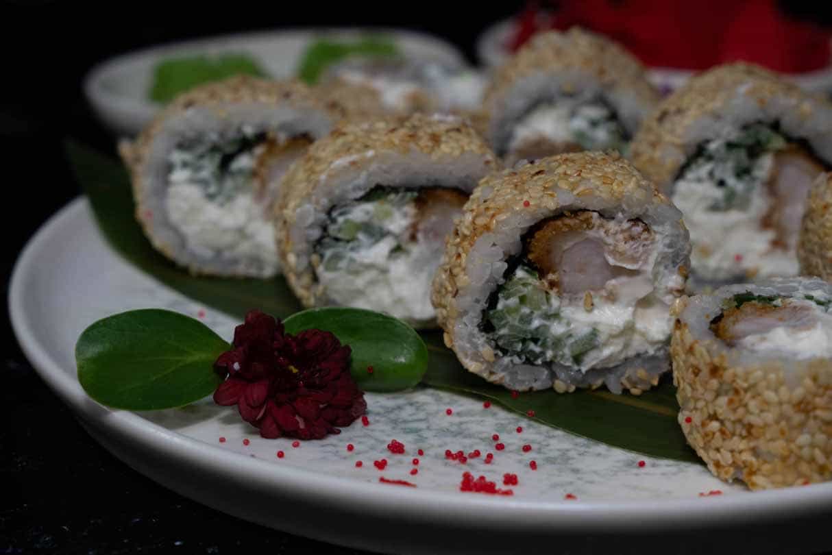 Alyaska Ebi Roll - Düyü, nori, krem pendir, krevetka,...