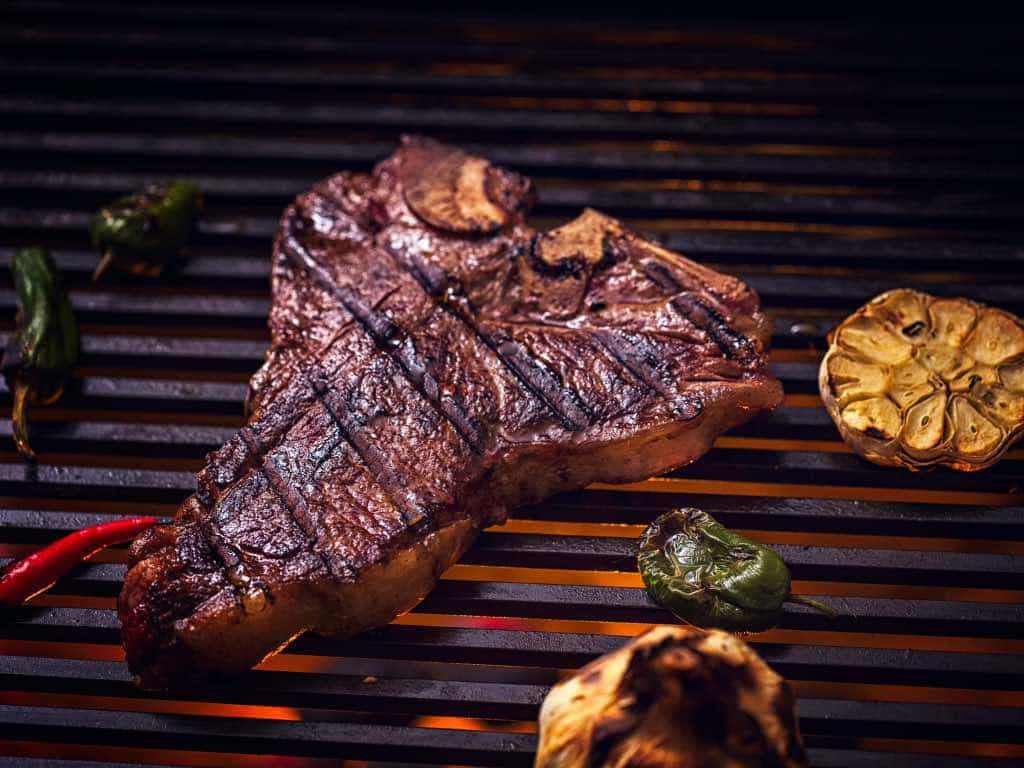T-BONE STEAK - (Dana əti 400 q,rəngli...