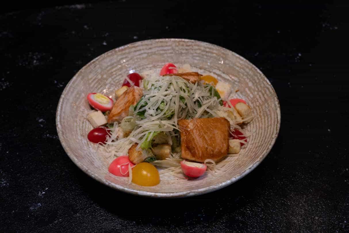 Sezar Salatı (Salmon Balıqlı) - Salmon balığı, kahı “ayzberq”,...