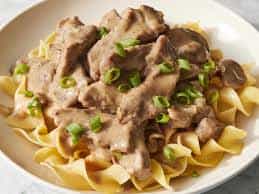 Beef Straqonoff - mal eti-gobelek-xiyar tursusu-iran...