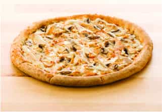 Pizza Toyuqlu Göbələkli - Toyuq filesi,göbələk,sous,mozarella