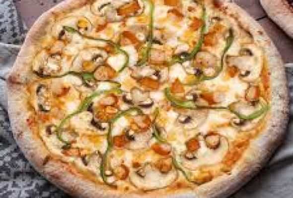 Pizza Toyuqlu 400 qr - Un, toyuq filesi, mozarella pendiri,...