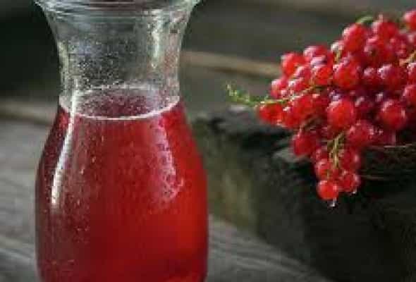 Kompot Yerli - meşə giləmeyvələri
