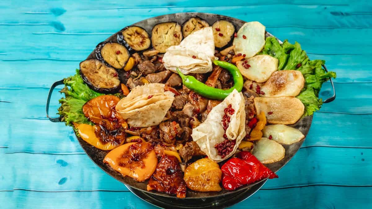 Qarışıq sac - Kənd beçəsi,mal əti,quzu...