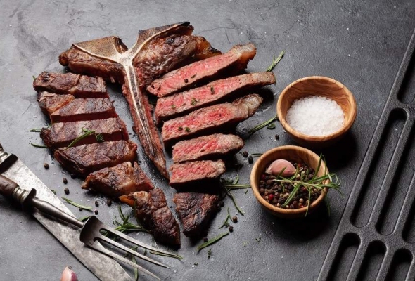 T-Bone steyk 600 qr - (Dana beli, can əti, kərə yağı,...