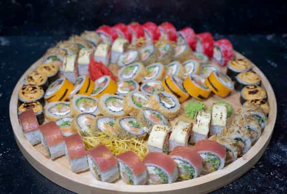 Mega set (68 ədəd) - Tuna roll-8ədəd
Kaliforniya...
