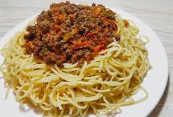 Spaggetdi qıyma - qıyma mal əti