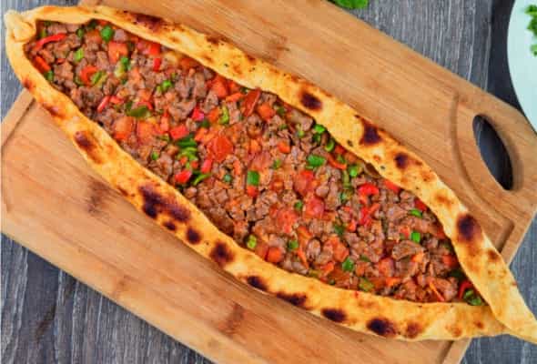 PİDE - KAŞAR PENDİRİ İLƏ