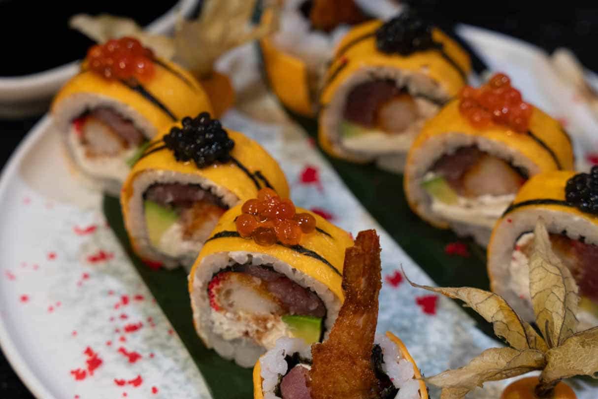 Umai Roll - Düyü, nori, krevetka, ton balığı,...