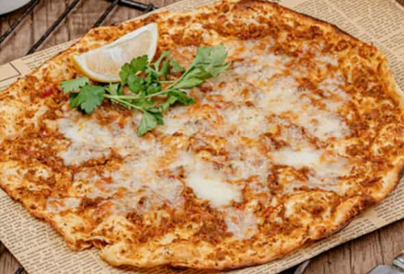 Lahmacun Pendirli - Mal əti, bibər, pomidor, soğan,...