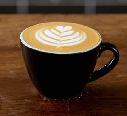 FLAT WHITE - .