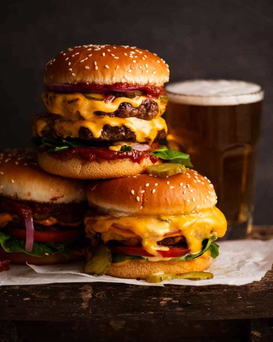 CHEESE BURGER - 