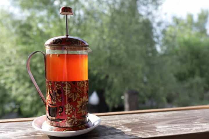 TEA POT - Qaynanmış və dəmlənmiş çay