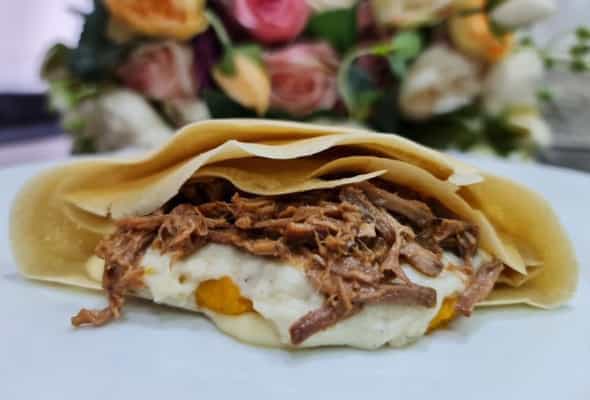 CREAMY BEEF CREPE - (Un , süt , yumurta , kərə yağı ,...